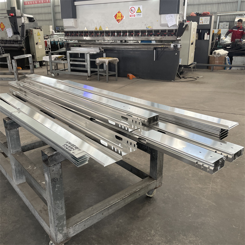 自鎖式電纜橋架