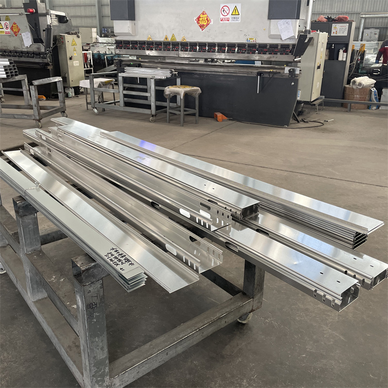 自鎖式電纜橋架